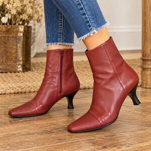 Kelly & Katie Women’s Red Leather Ankle Boots Square Toe Kitten Heel Zip Y2K